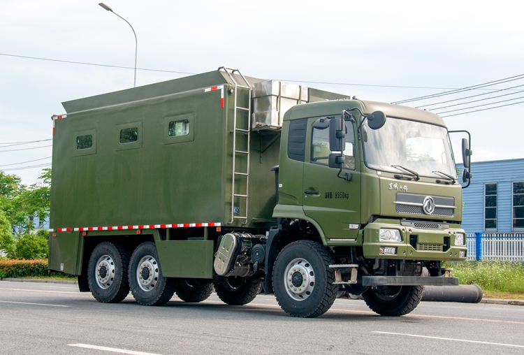 RLQ5093XZCD6六驅(qū)野外炊事車